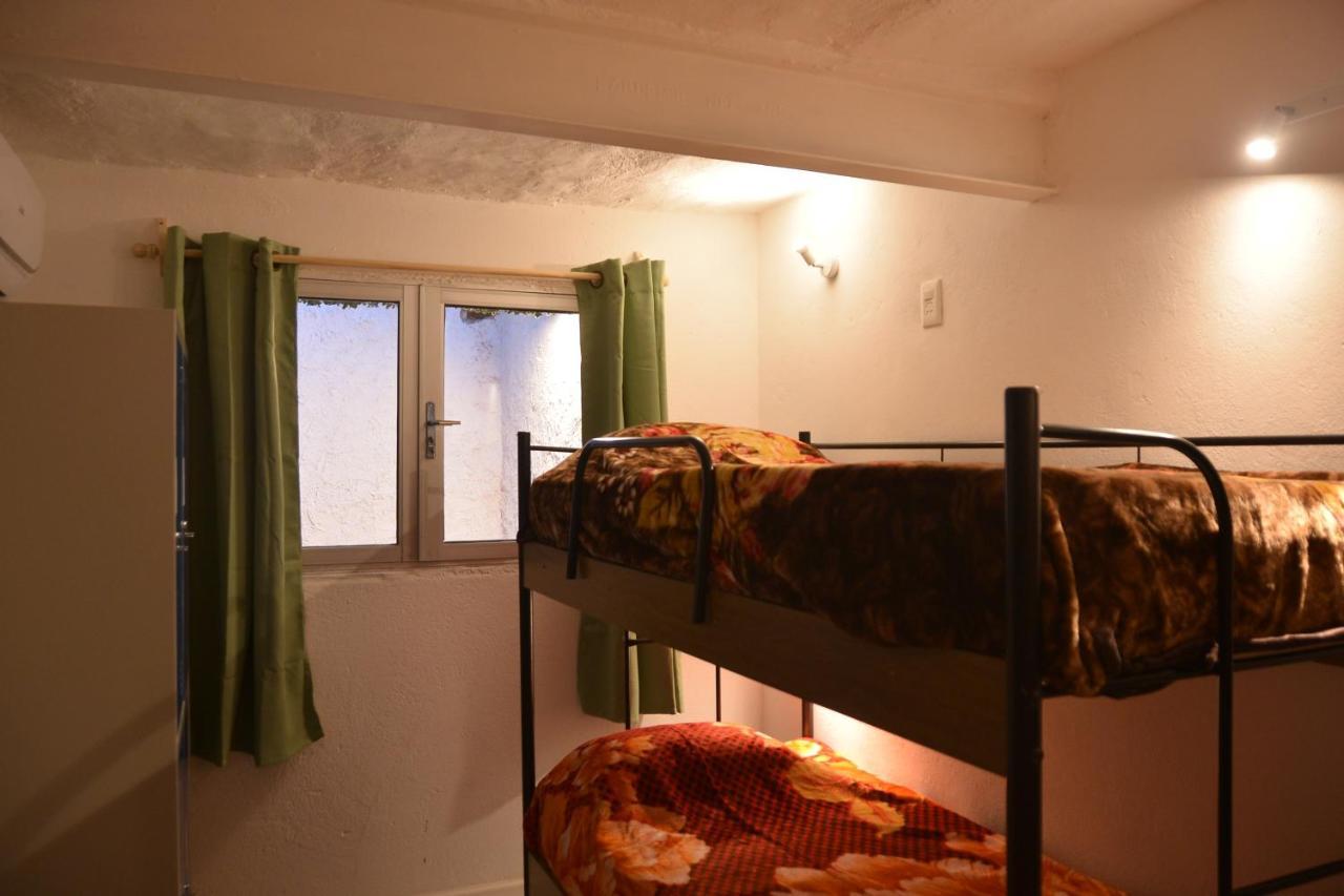 Piano Sur Hostel มอนเตวิเดโอ ภายนอก รูปภาพ